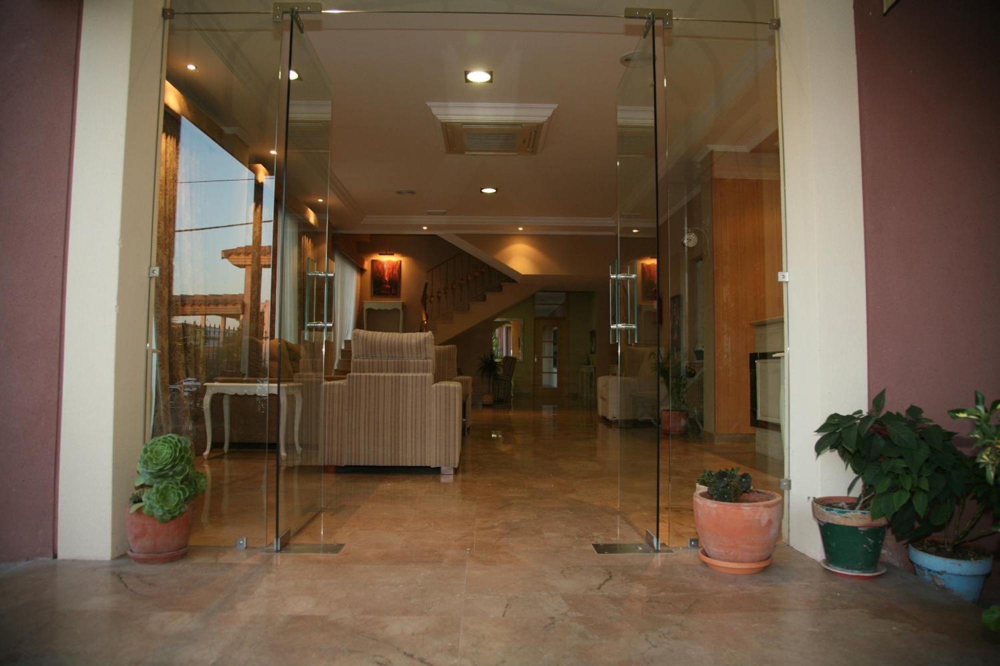 Hotel Torre Del Oro La Rinconada المظهر الخارجي الصورة