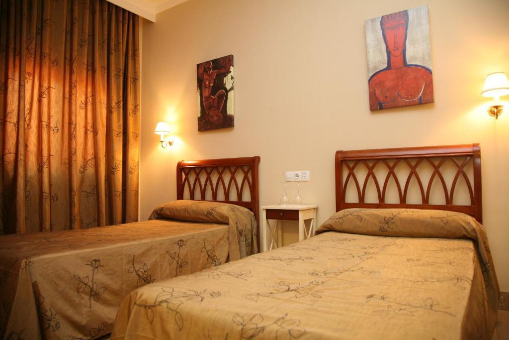 Hotel Torre Del Oro La Rinconada المظهر الخارجي الصورة